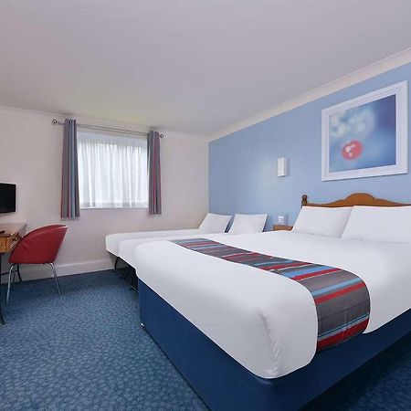 Travelodge Bedford Goldington Road Quarto foto