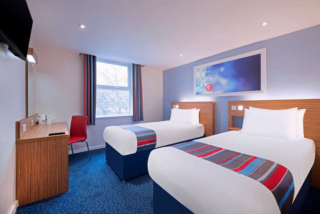 Travelodge Bedford Goldington Road Quarto foto